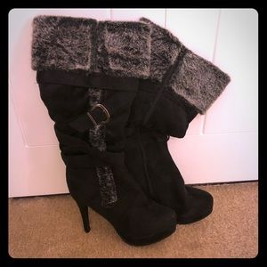 Black faux-suede high-heeled boots with fur trim